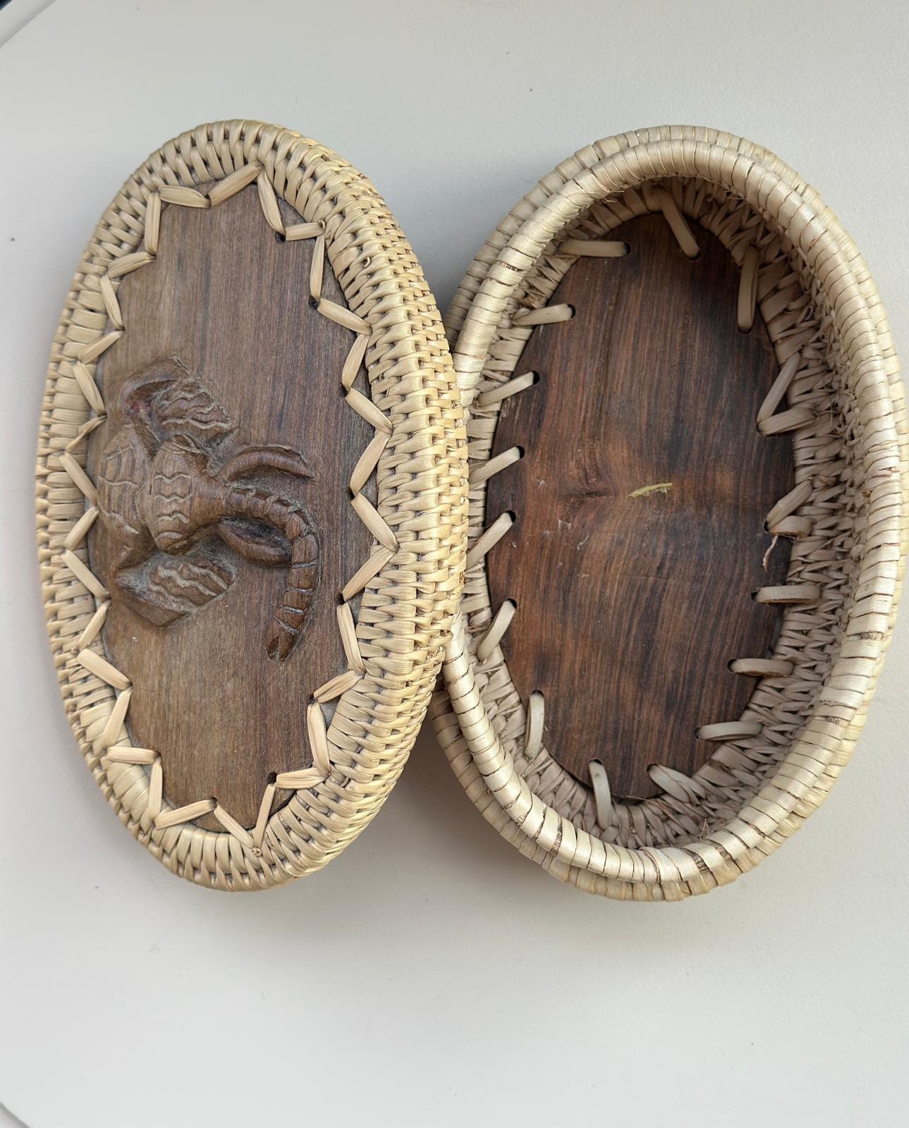 Hand Made Indonesian Lombok Wicker Rattan Box With Carved Wooden Elephant - Image 4