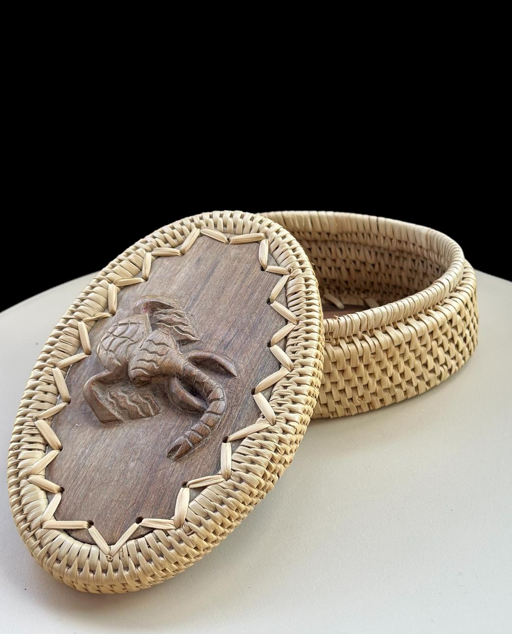 Hand Made Indonesian Lombok Wicker Rattan Box With Carved Wooden Elephant - Image 2