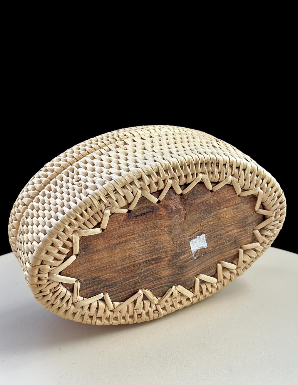 Hand Made Indonesian Lombok Wicker Rattan Box With Carved Wooden Elephant - Image 5