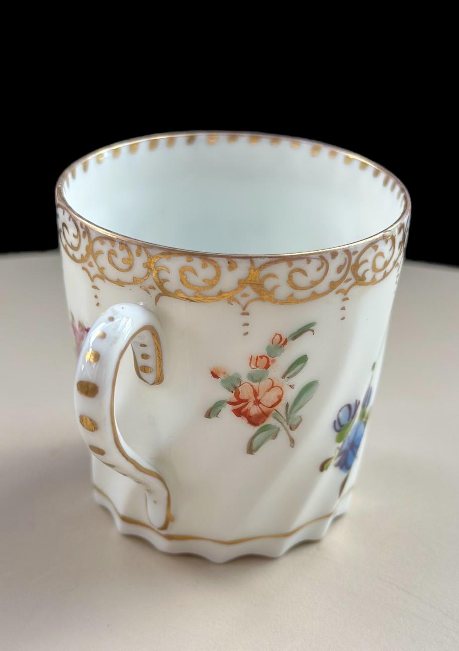Antique Dresden Porcelain Mocha Cup – Grossbaum & Söhne Grossbaum and Sons - Image 3