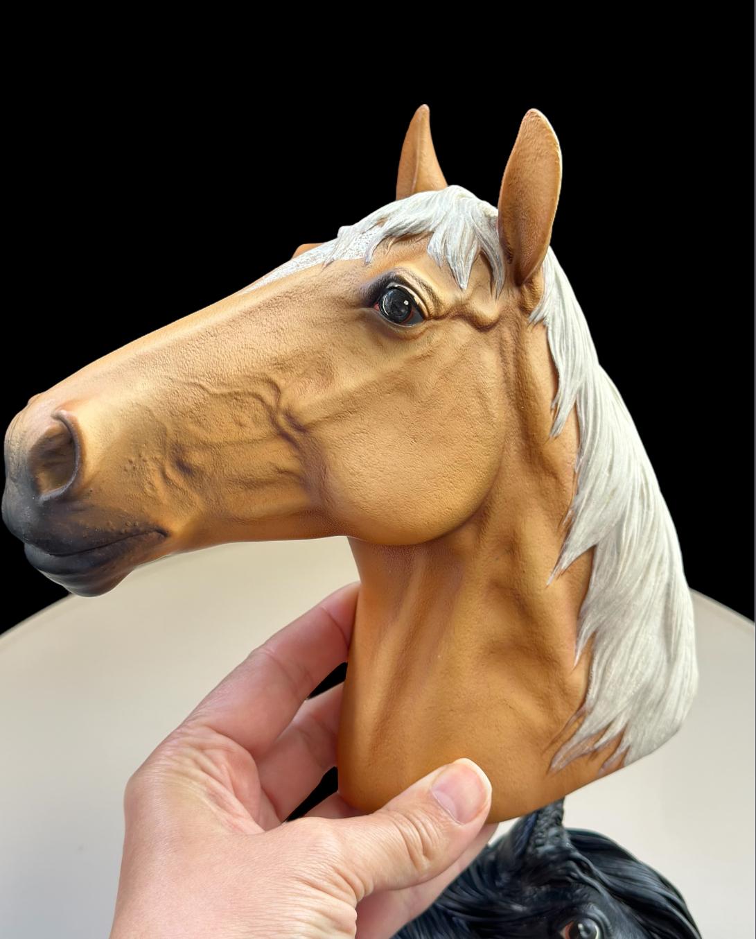 Set of 2 Vintage Bossons Fraser Art 3D Resin Horse Wall Art - Image 6