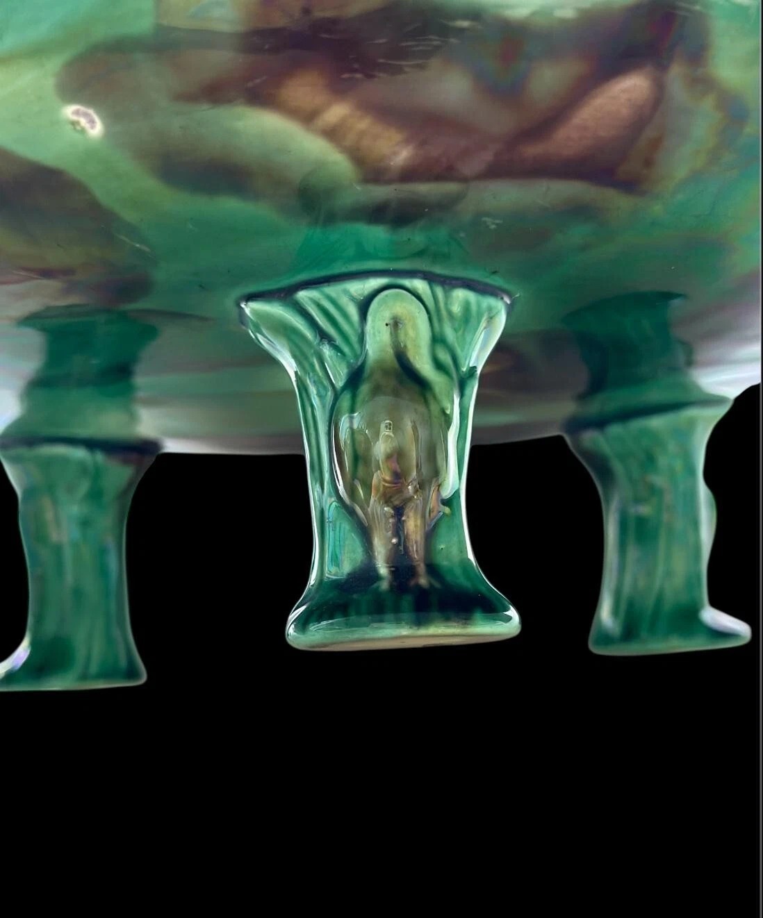 Antique Green Majolica Ceramic Lily Pad Plate with Stork Feet Iridescent Glaze - Image 4