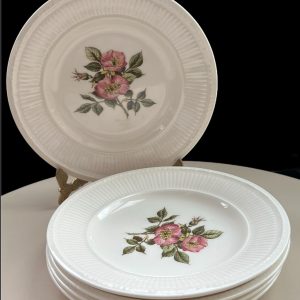 Set of 5 The Wedgwood "Briar Rose" pattern Dessert plates