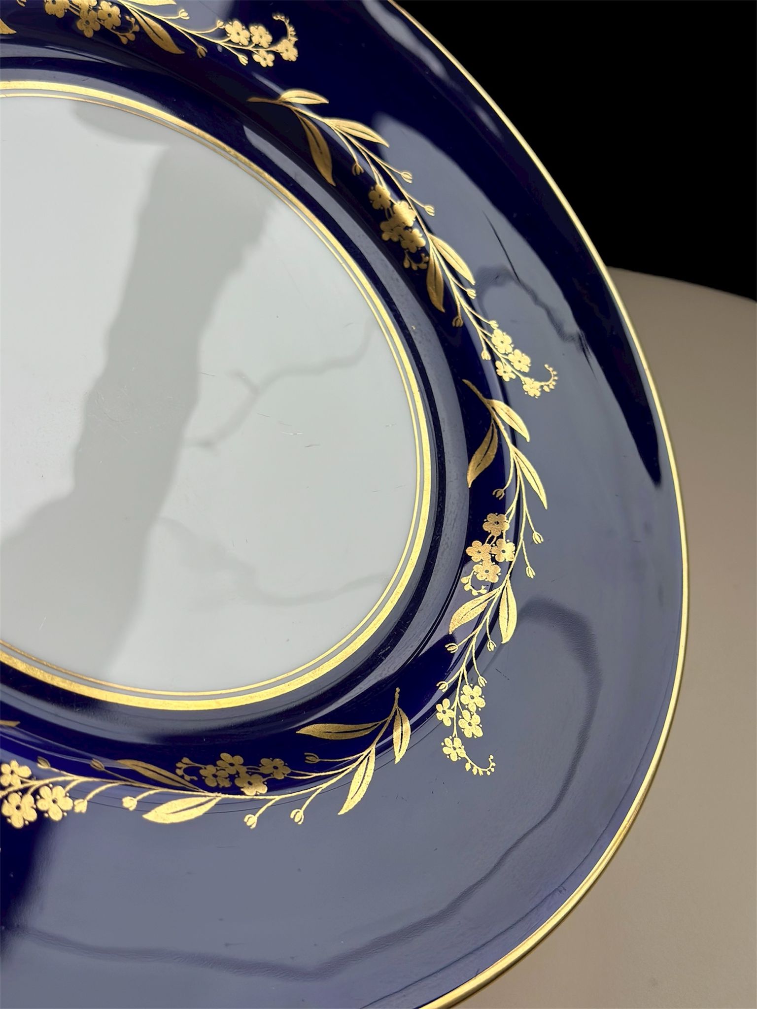 Royal Worcester Cobalt Blue & Gold Floral Dinner Plate - Image 5