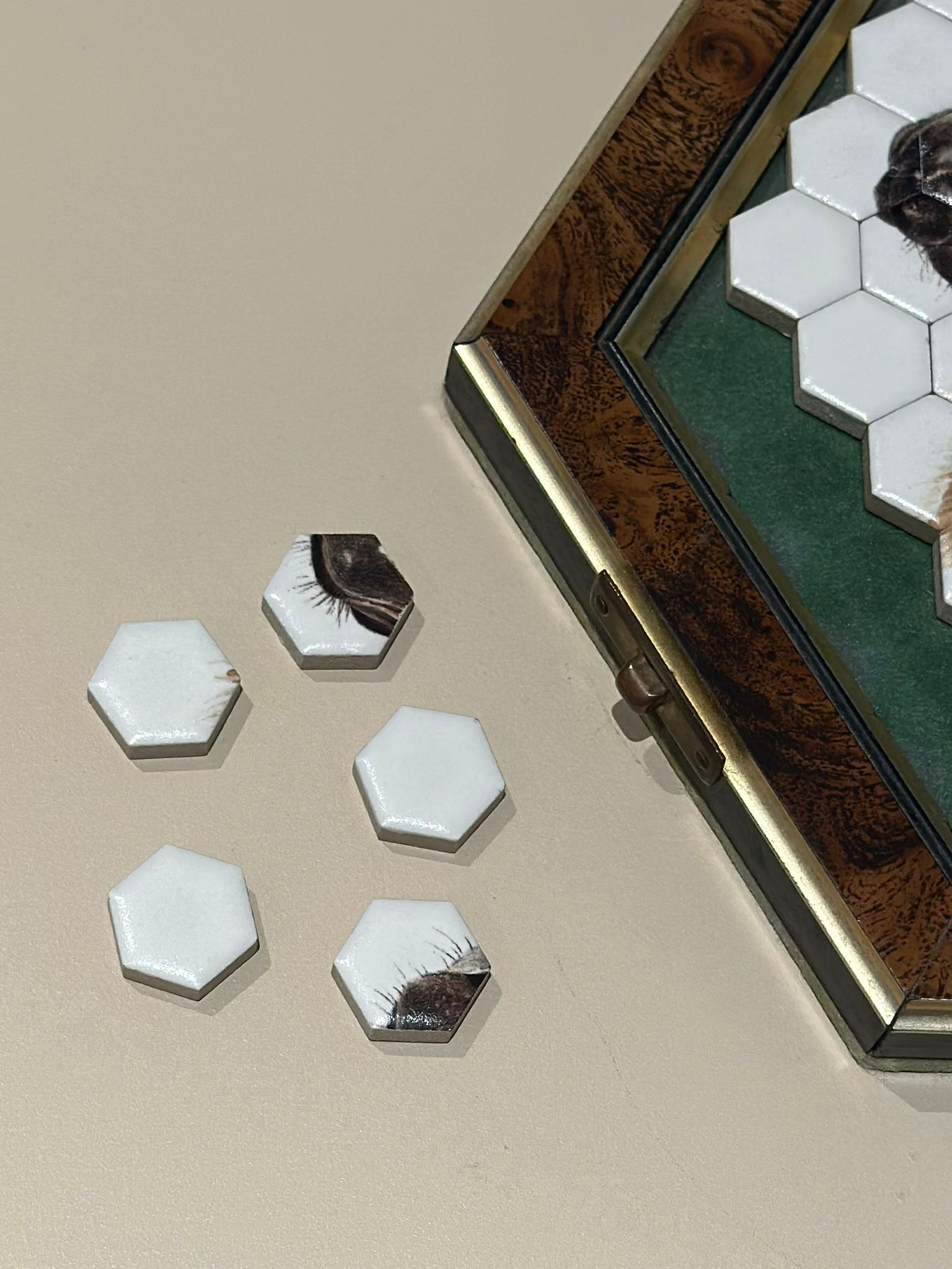 Shires England Ceramic Horse Puzzle in Hexagonal Wooden Case (J. Peters) - Image 6